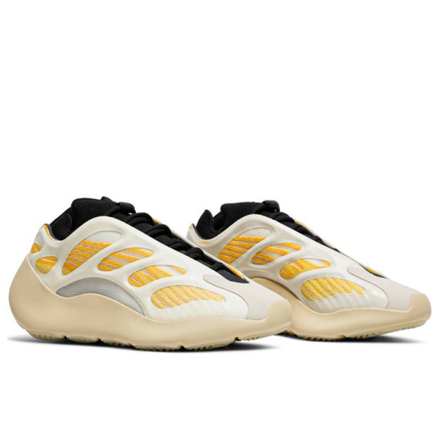 Кросівки Adidas Yeezy 700 V3 Safflower G54853