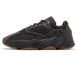 Yeezy 700